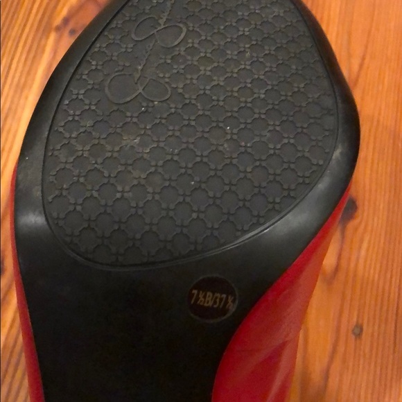 Jessica Simpson candy red women’s heels - size 7.5 - Picture 7 of 8